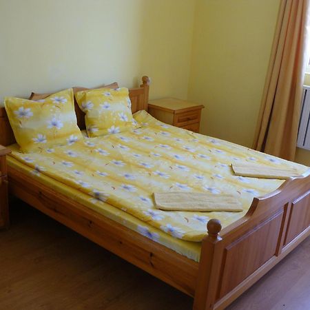 Hotel House Arirang à Cherni Osum Chambre photo