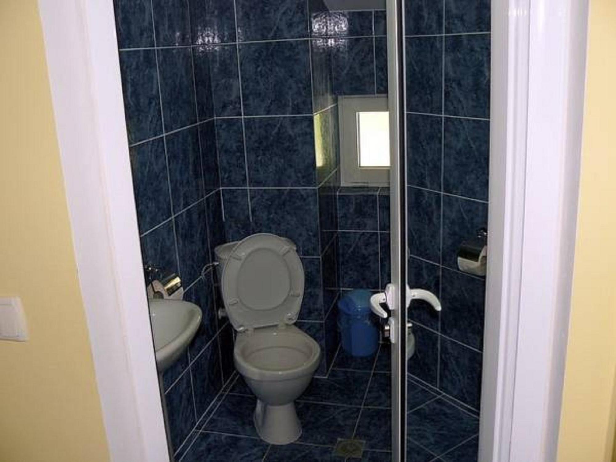 Hotel House Arirang à Cherni Osum Chambre photo