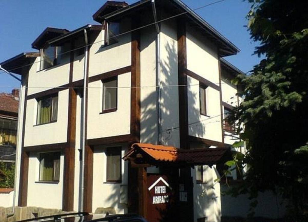 Hotel House Arirang à Cherni Osum Extérieur photo