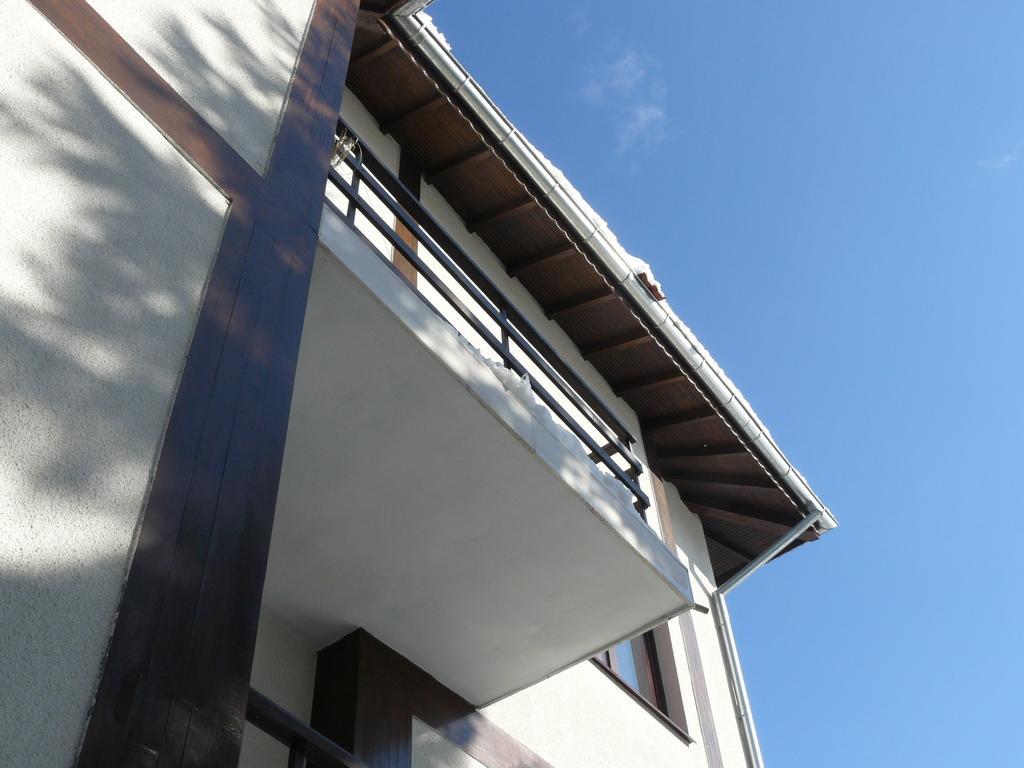 Hotel House Arirang à Cherni Osum Extérieur photo
